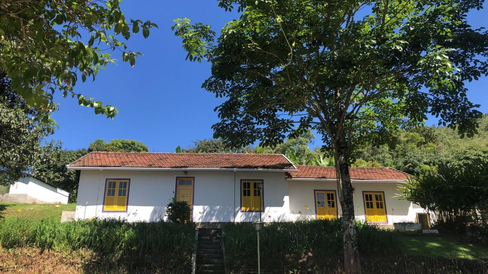 Casa Acucena No Sitio Gaia Magia Miguel Pereira Rj Hotel Eksteriør billede